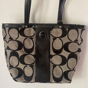 Coach shoulder bag. 10 in wide. Grey and black. Very spacious. Never worn (new)